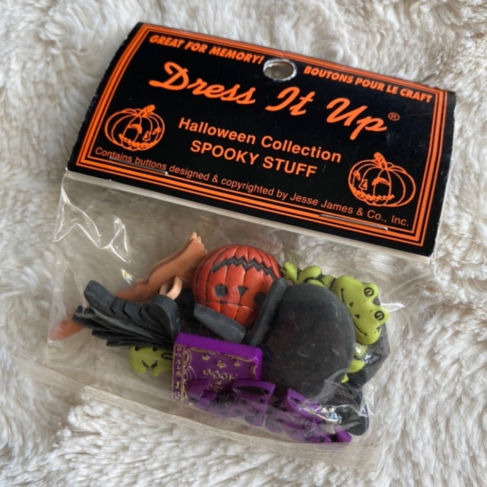 Halloween Spooky Buttons